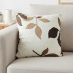 Pernă pui anti-alergică, crem cu frunze, 40×40 cm - imagine 2