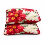 Set 2 perne 50x70, crem cu flori rosii, anti-alergice