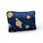 Pernă matlasată anti-alergică, model galaxie cu albastru închis, 50x70